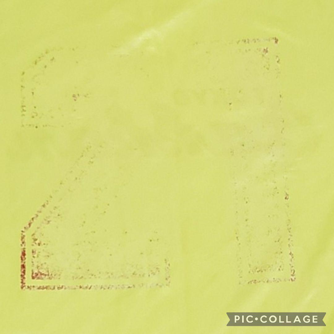 東京学館高校　サッカー部　背番号21　練習着？　Vネック　ポリエステル生地　黄色