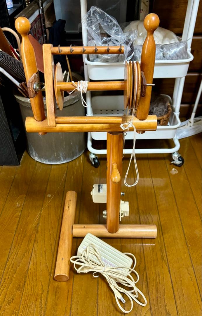 電動紡ぎ車　東京手織機　紡毛機