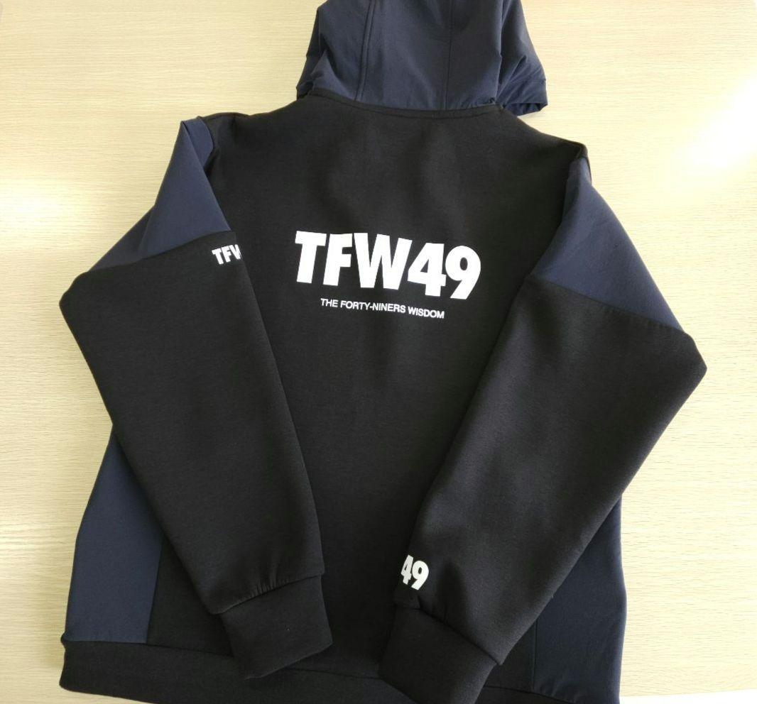 SALE!!!　TFW49 ハーフジップパーカー