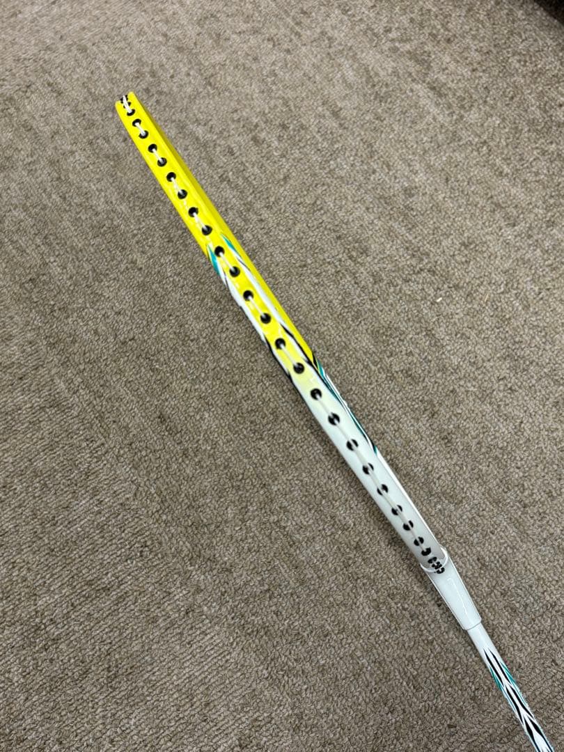 【極美品】ヨネックス YONEX MUSCLEMEGA B-700 ラケット