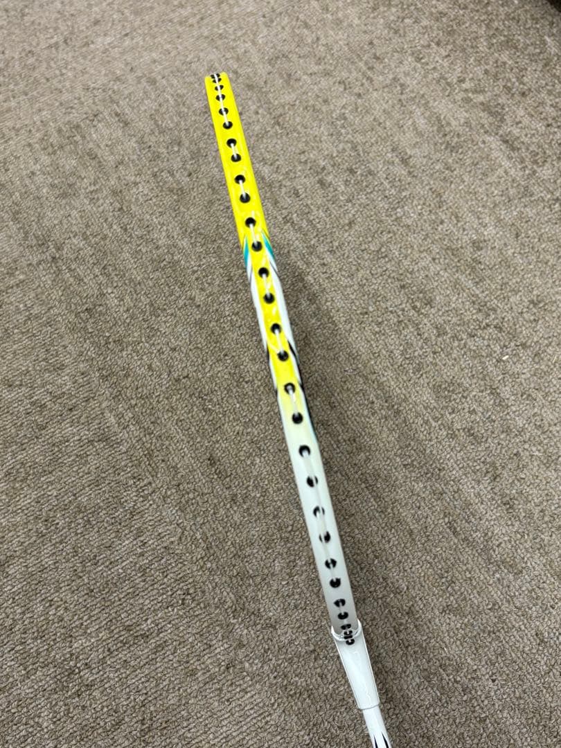 【極美品】ヨネックス YONEX MUSCLEMEGA B-700 ラケット