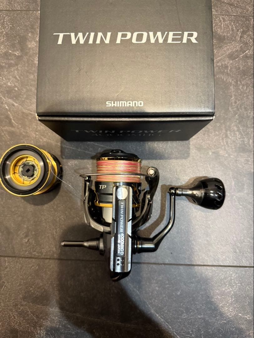 シマノ　ツインパワー　4000MHG 換えスプール付き　美品