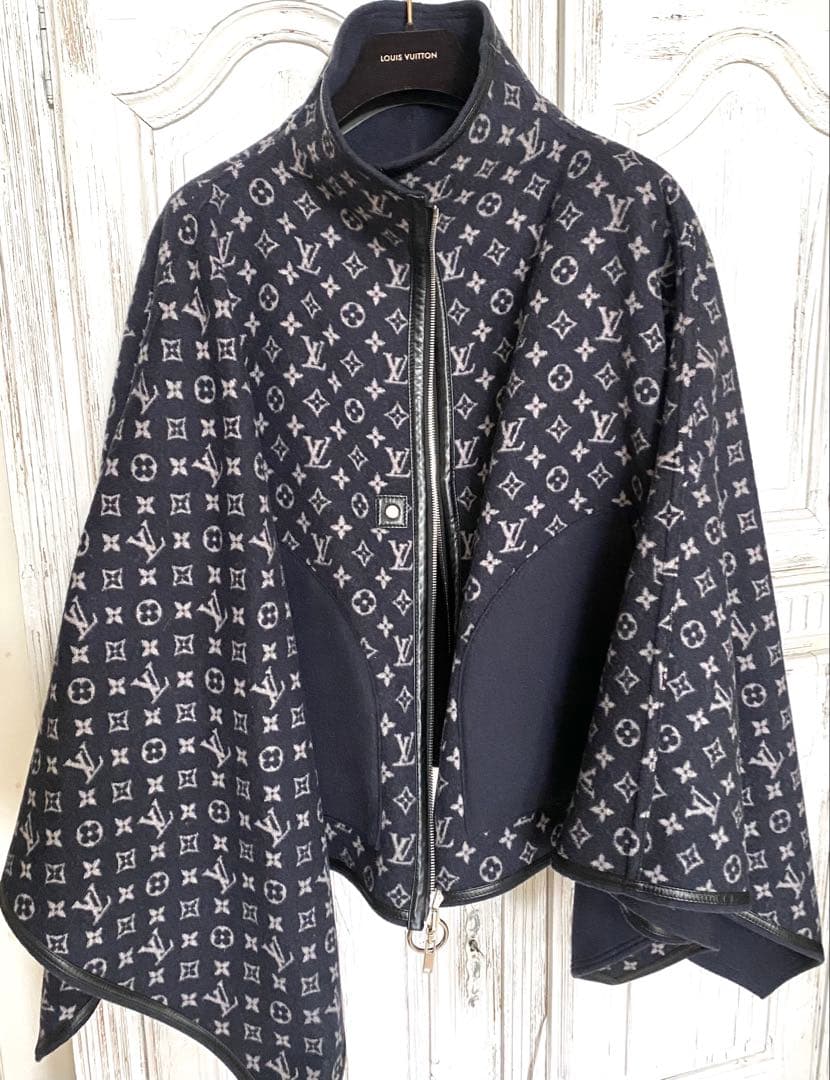 ルイヴィトン　ケープコート モノグラムロゴ　リバーシブル　極美品