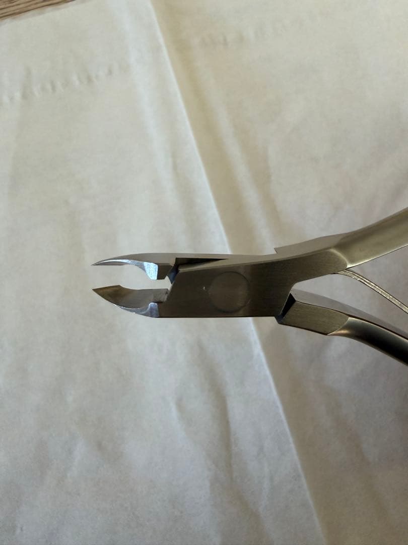 光　HIKARI キューティクルニッパー　4mm　ネイル