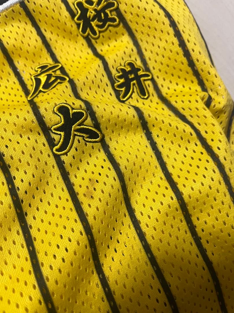 阪神タイガース　レプリカ　ユニフォーム　桜井広大　51番　刺繍