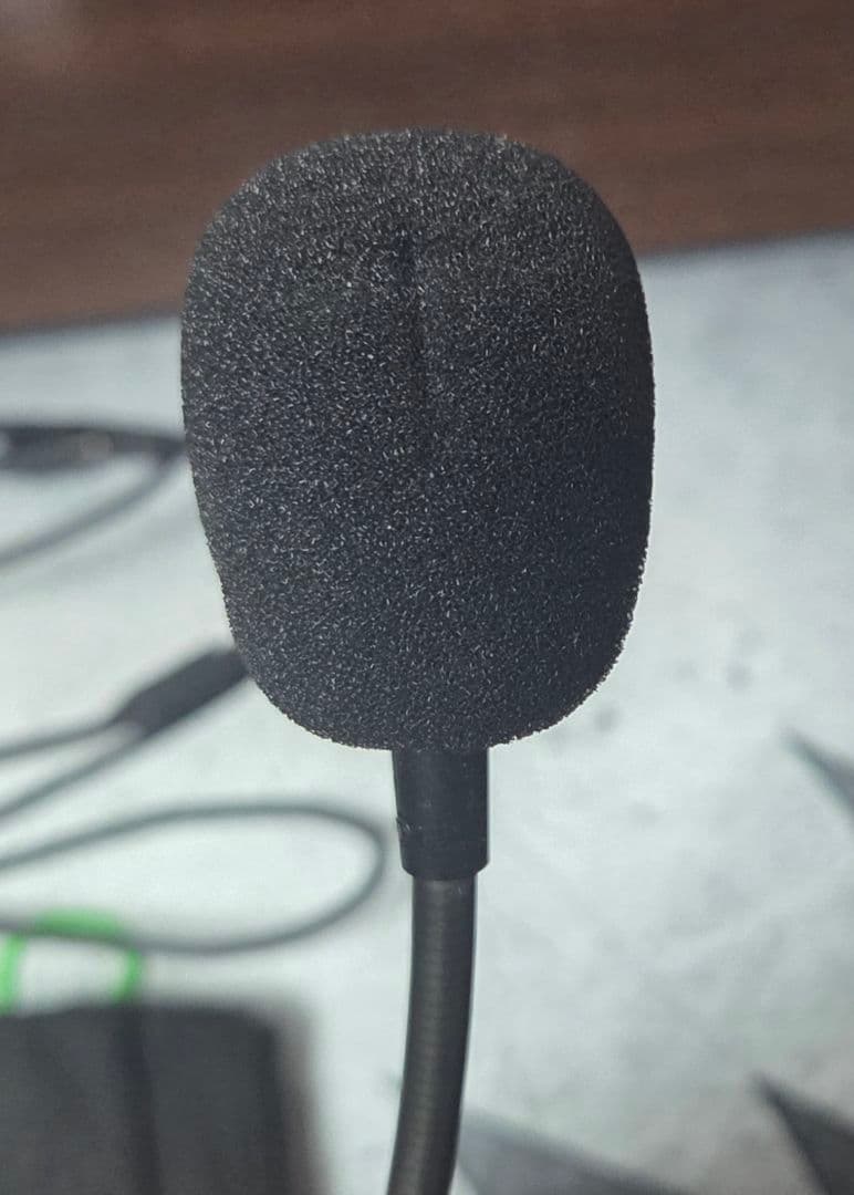 RAZER BLACKSHARK V2 PRO　【動作確認済】