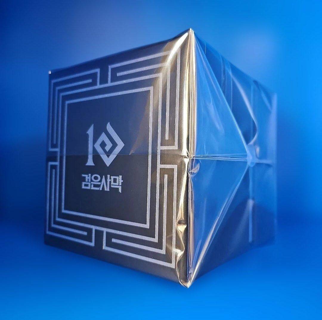 【新品】黒い砂漠 10周年 記念メダル 韓国限定 紅の砂漠製作社: パールアビス