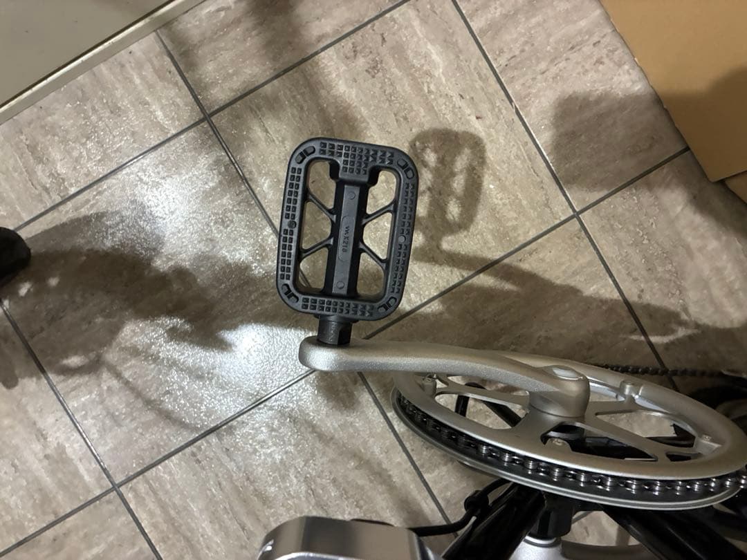 キャプテンスタッグ 折りたたみ自転車 アルミ 6段変速 16インチ