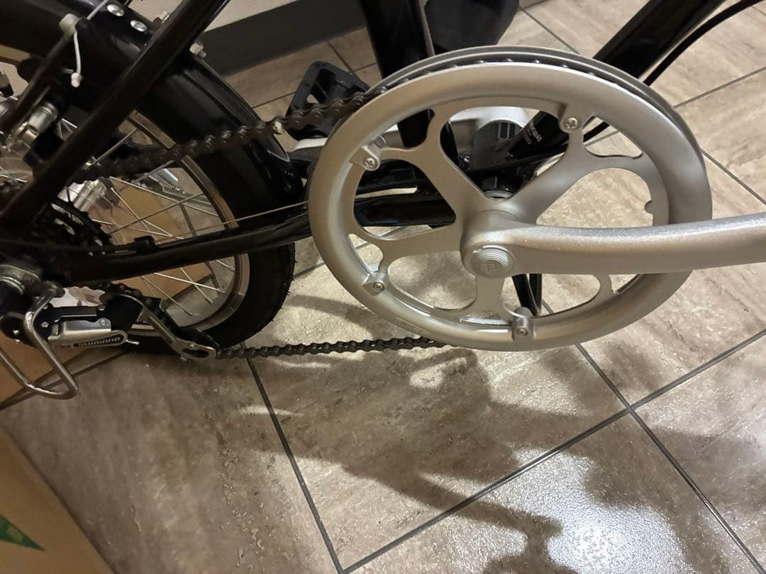 キャプテンスタッグ 折りたたみ自転車 アルミ 6段変速 16インチ