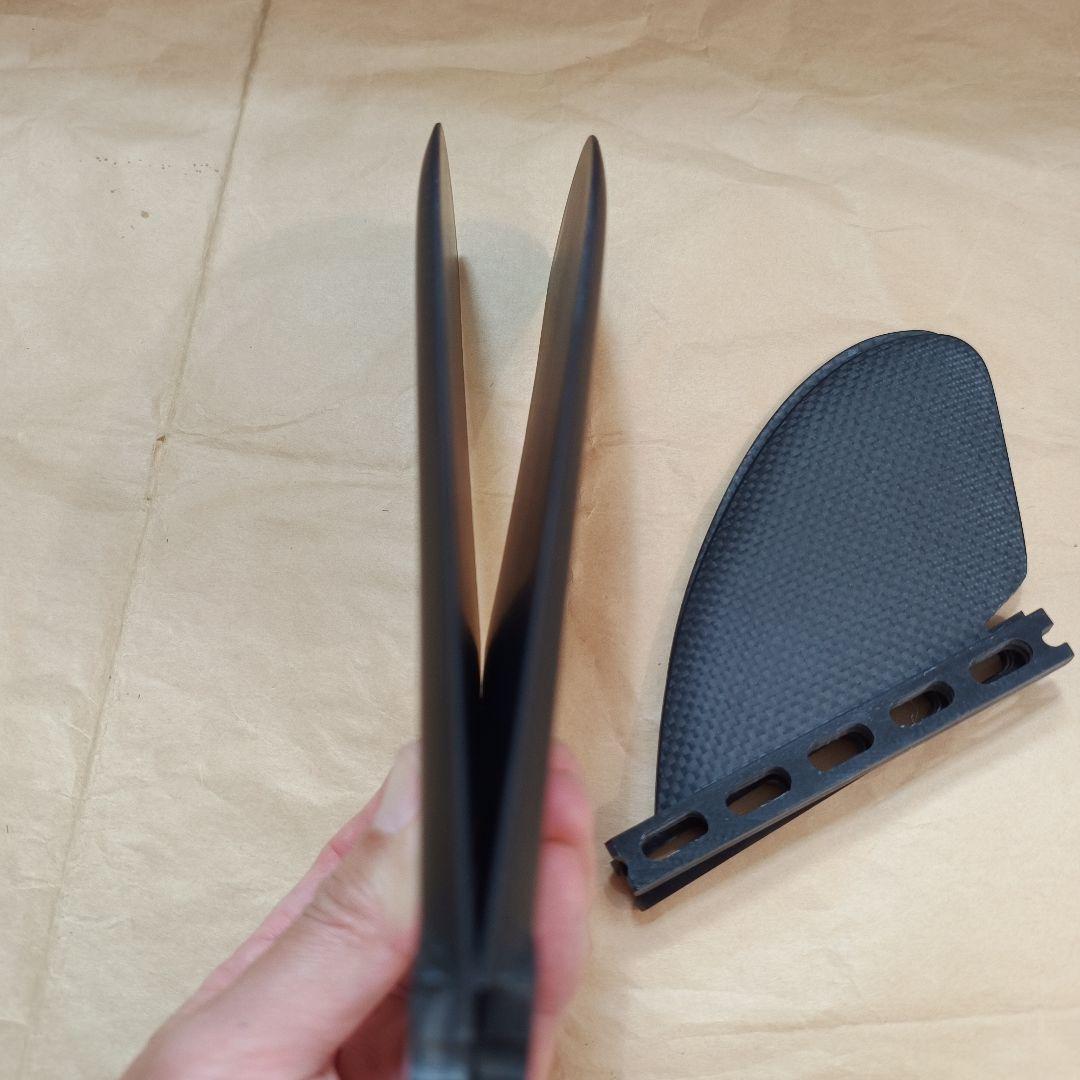 カーボン　クワッドフィン　フューチャーフィン対応　ツインフィン　リアフィン