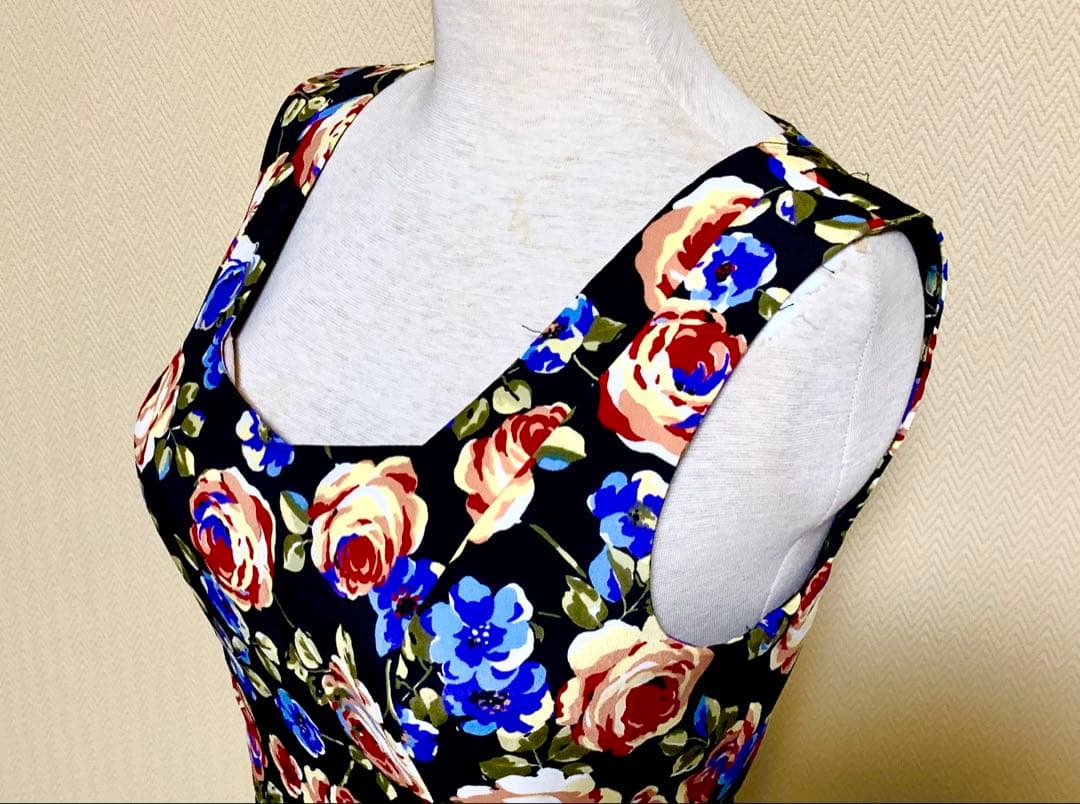 フラメンコ衣装　スペイン製ツーピース、ベルト付き