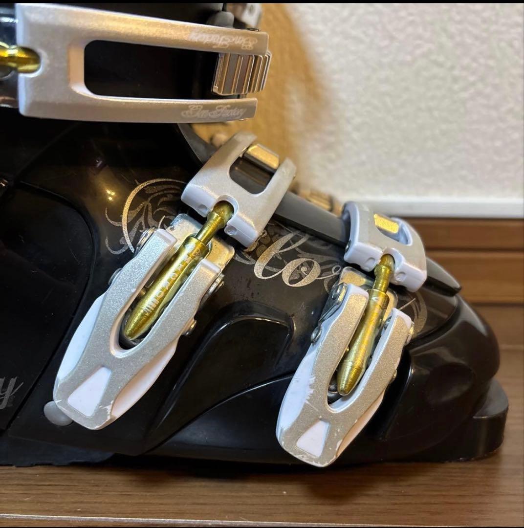 GEN FACTORY女性用スキーブーツ23.5㎝