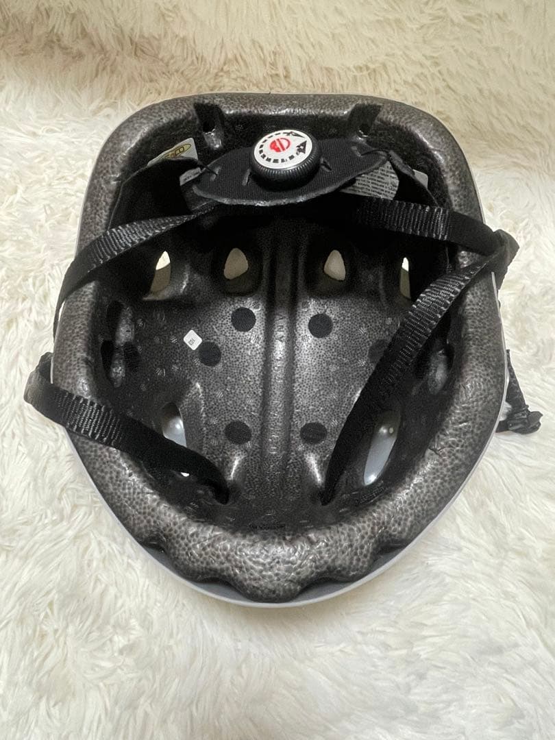 希少　CHANEL シャネル ヘルメット IDENTIFICATION 白