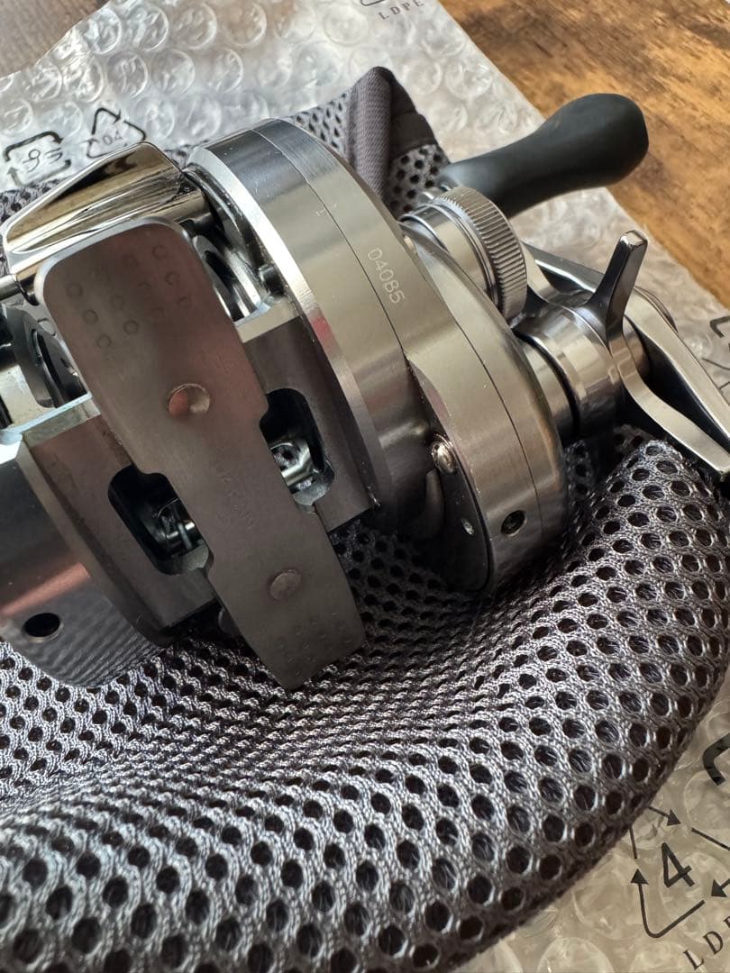 シマノ20カルカッタコンクエストDC100HG