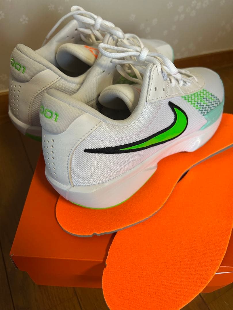 ナイキNIKEバッシュ エア ズーム G.T. カット FB2598-107