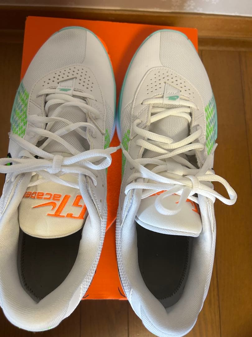 ナイキNIKEバッシュ エア ズーム G.T. カット FB2598-107