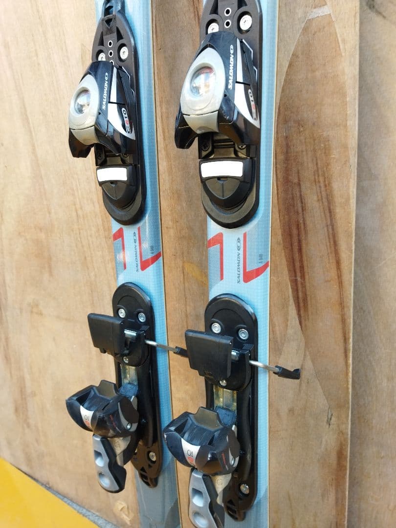 慎一　サロモン　SALOMON　VERSE 7W スキー板 青　ブルー