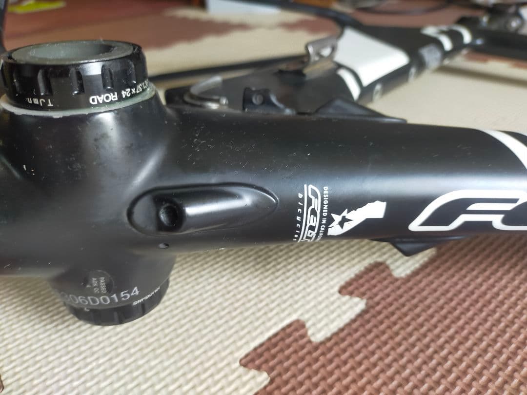 FELT B16 　フルカーボン　フレームセット