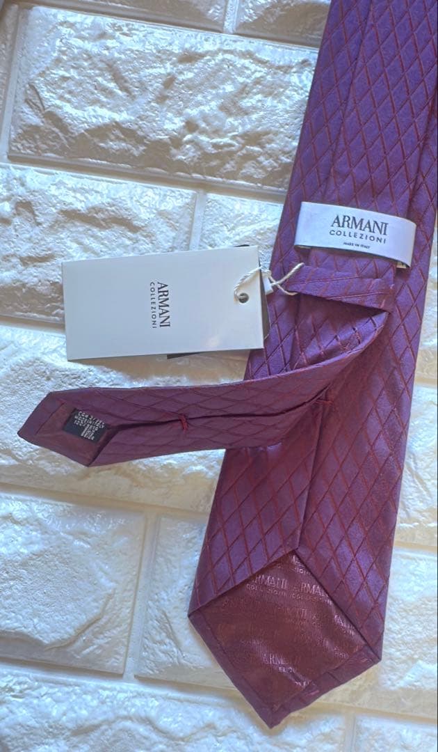 【新品未使用】美品✨ARMANI COLLEZIONI ネクタイ 紫 タグ付き