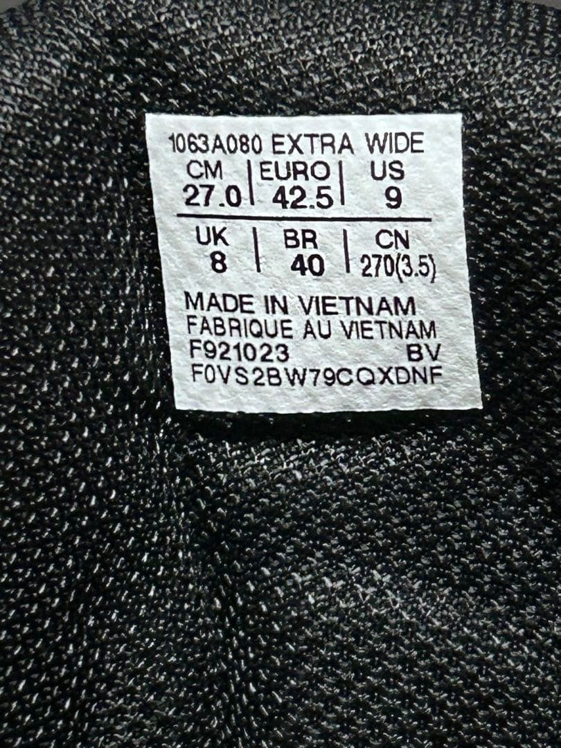 「新品未使用」asics ゲルフープＶ16 EXTRAWIDEサイズ27cm