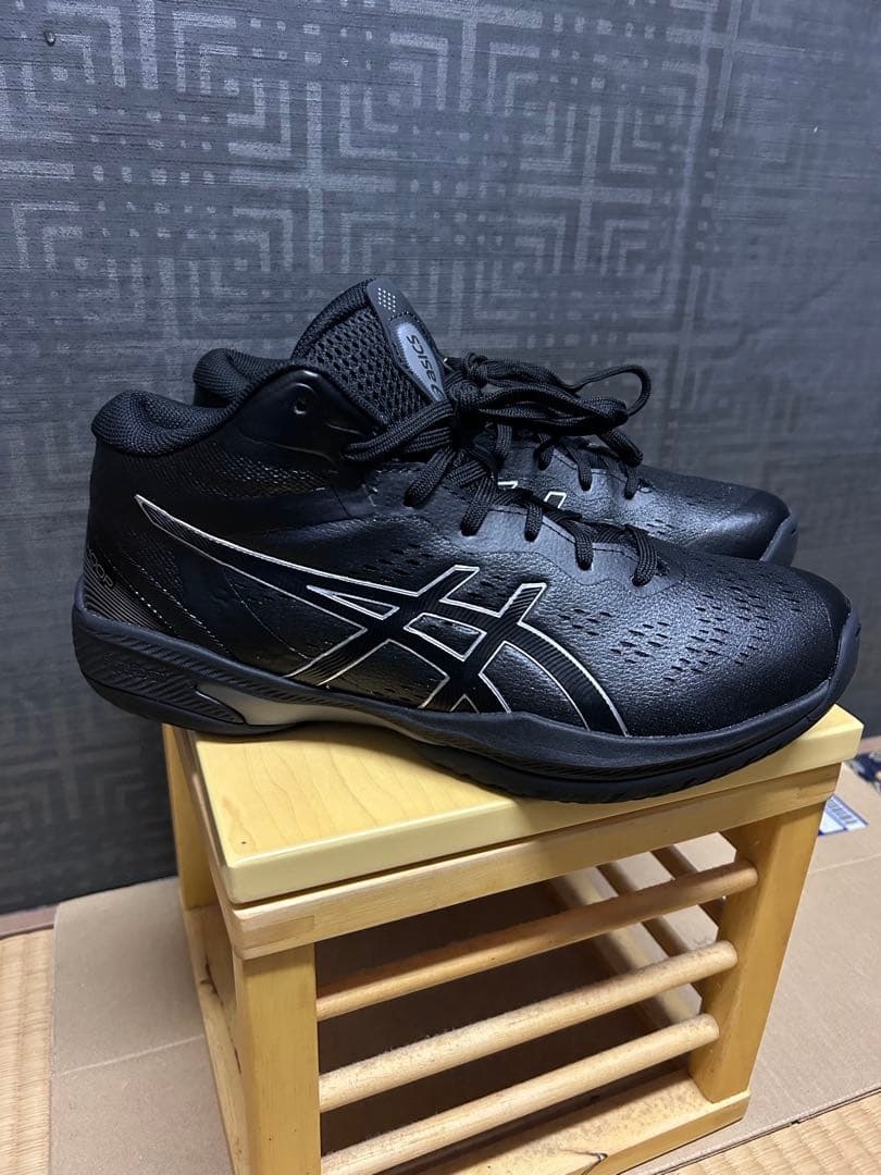 「新品未使用」asics ゲルフープＶ16 EXTRAWIDEサイズ27cm