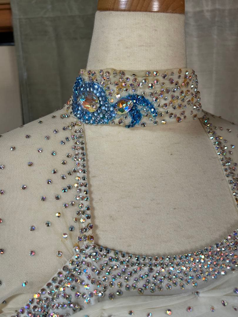 社交ダンスドレス ホワイト スパンコール Mサイズ