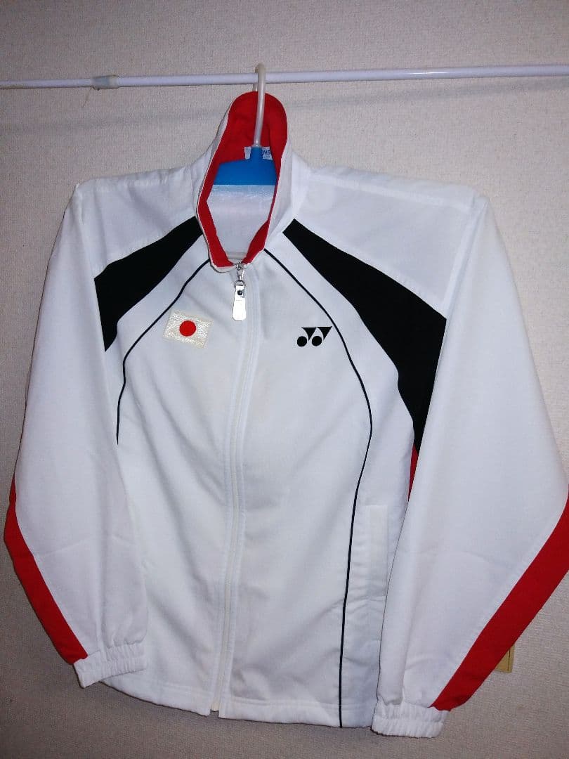 【レア】バドミントン　ヨネックス　背面　ジャケット/ジャンパー　ユニM　ホワイト