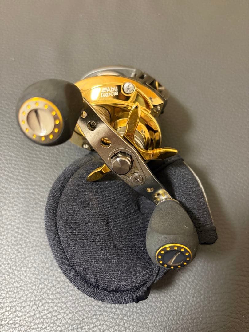 Gクン【美品】アブガルシア レボエリート　アカツキ