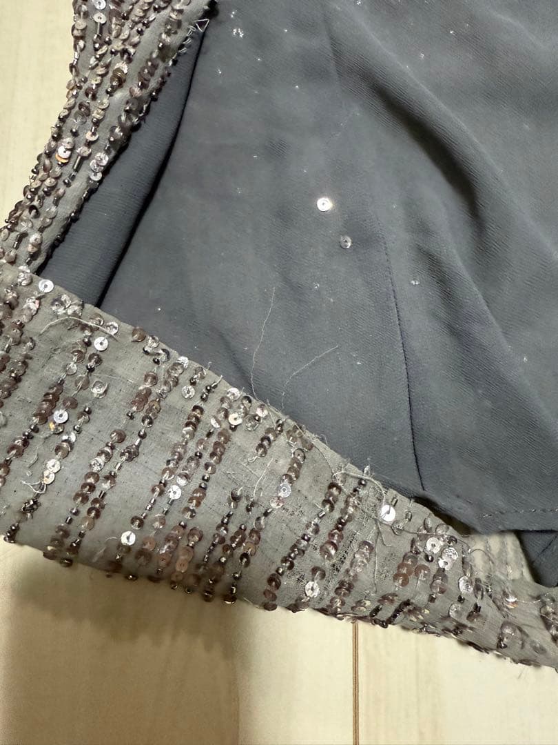 エリザベッタフランキー　ドレス　ビジュー　スパンコール　グレー　スリット
