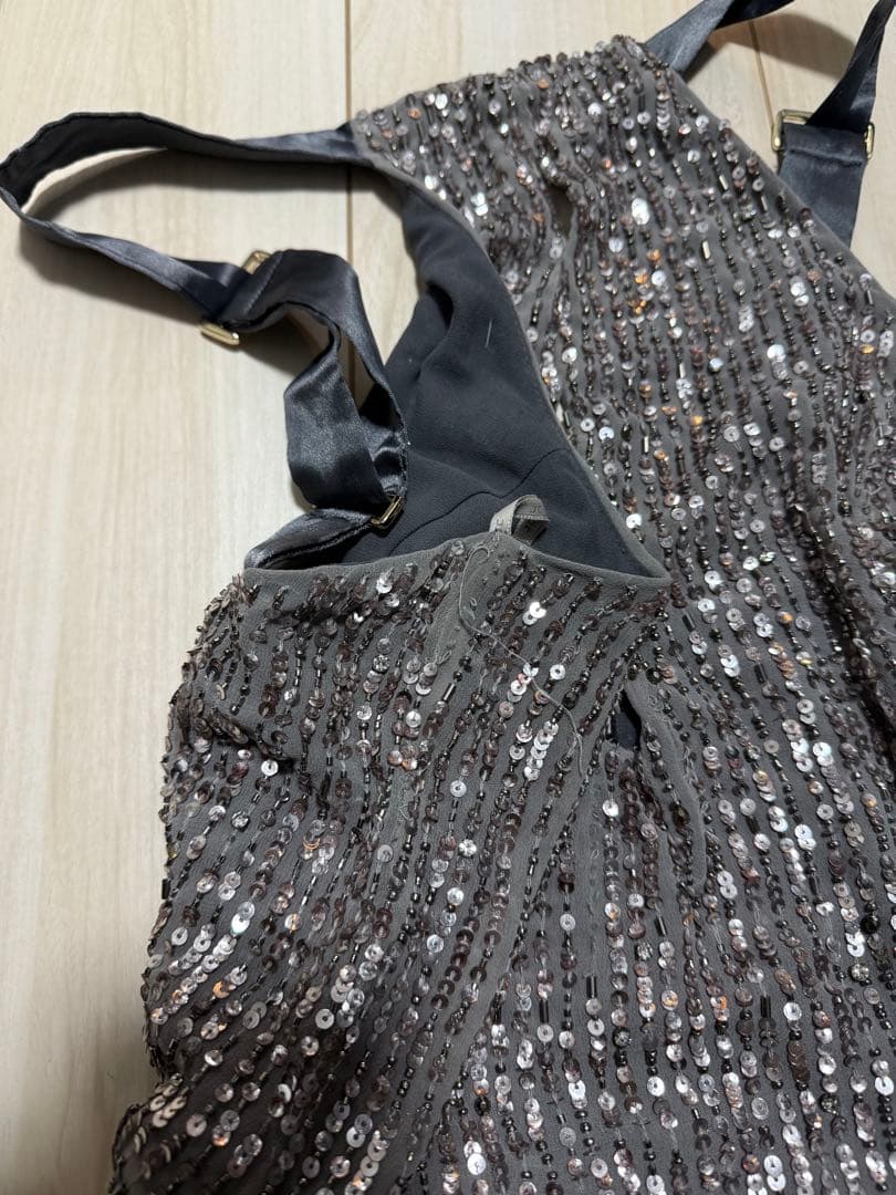 エリザベッタフランキー　ドレス　ビジュー　スパンコール　グレー　スリット