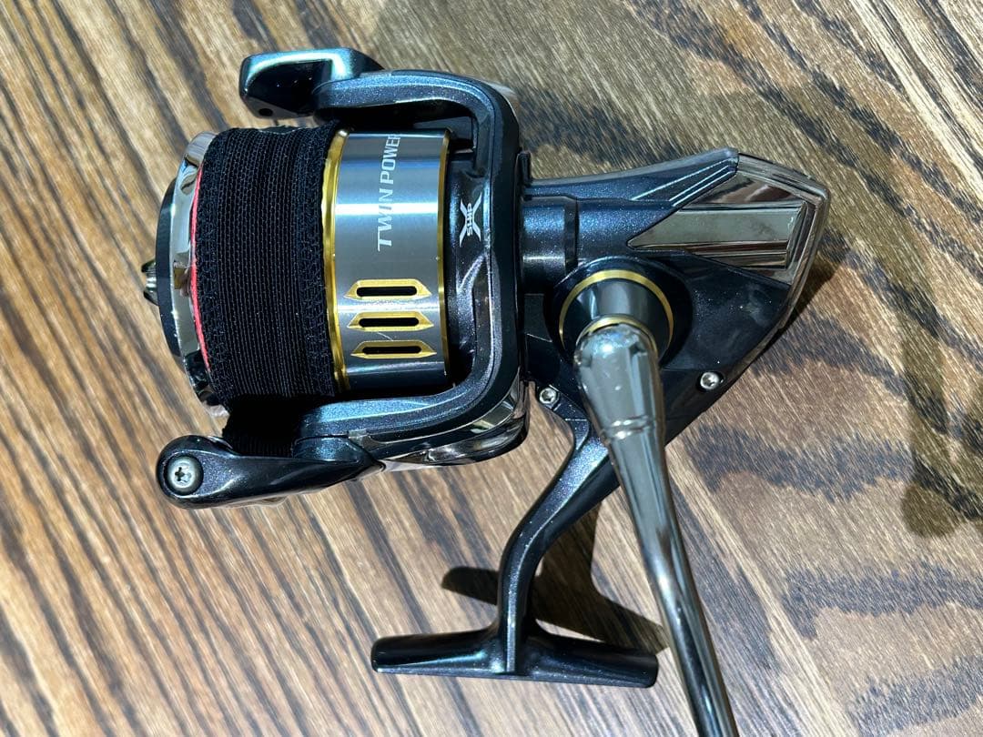 SHIMANO TWIN POWER SW 6000HG スピニングリール