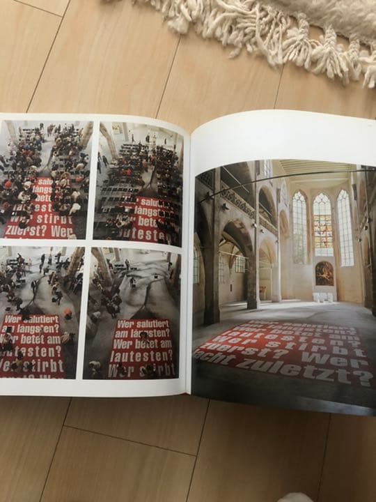 バーバラ・クルーガー 作品集