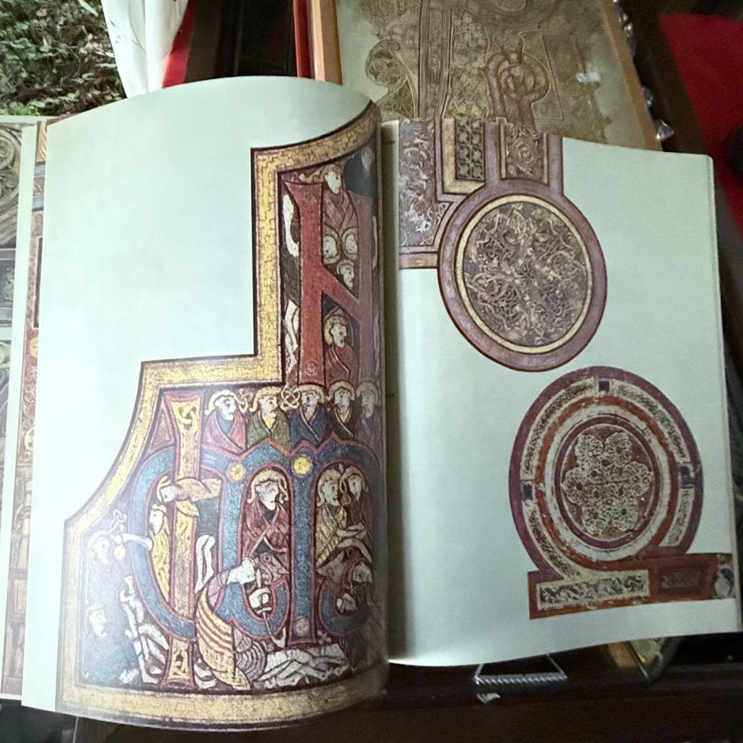 2182様感謝‼️至宝‼️世界で最も美しい本『ケルズの書』テムズ＆ハドソン社　洋書