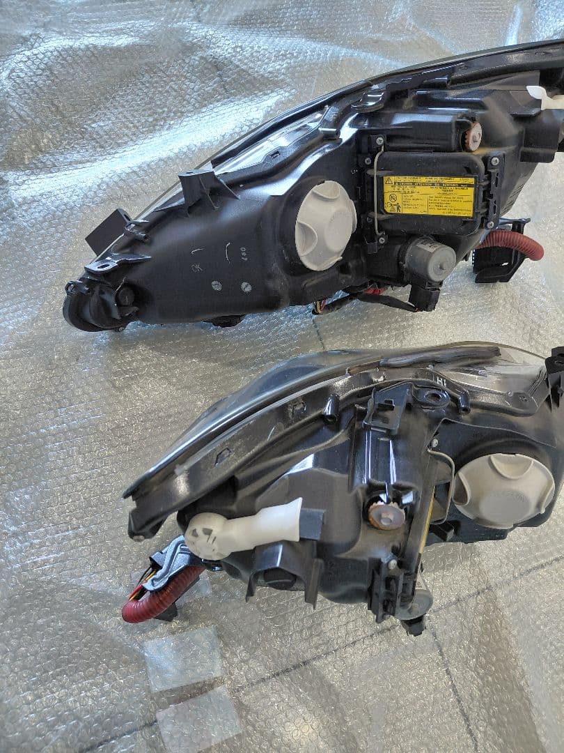 LEXUS IS250 後期純正ヘッドライト⭐中古⭐左右セット⭐クリア塗装済み❗
