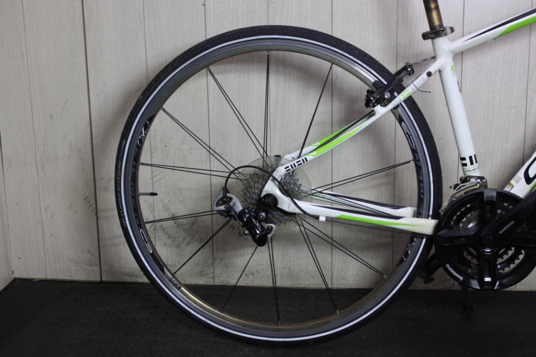 キャノンデールQUICK4 700C アルミ+カーボンフォーク420mmクロス