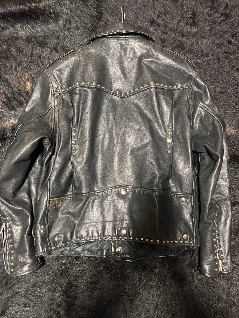 スタッズ ライダースジャケット 鋲ジャン