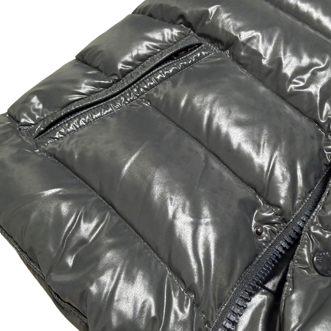 MONCLER モンクレール ダウンベスト グレー TIB