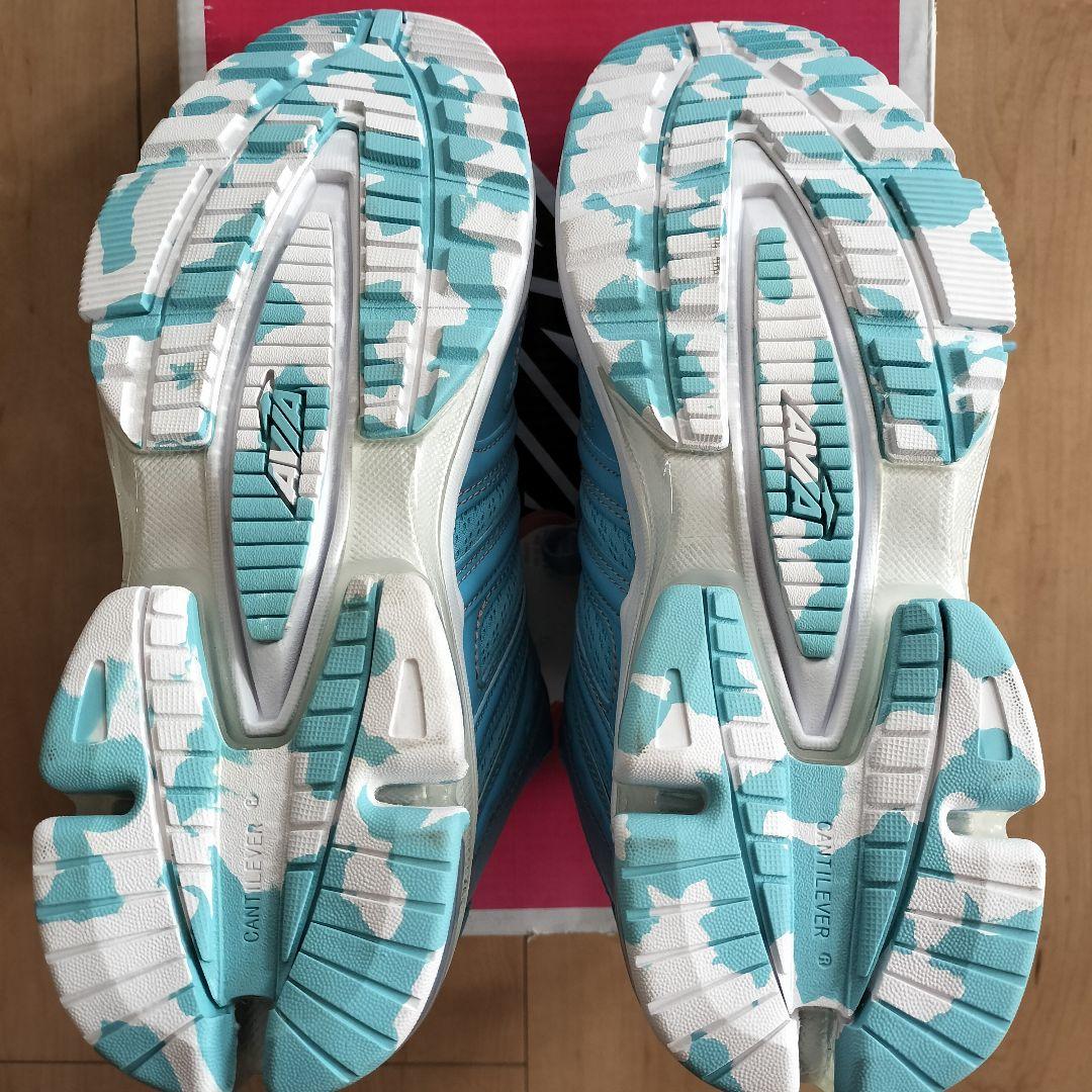 AVIA(アヴィア)　フィットネスシューズ　ライトブルー　25.0cm　女性