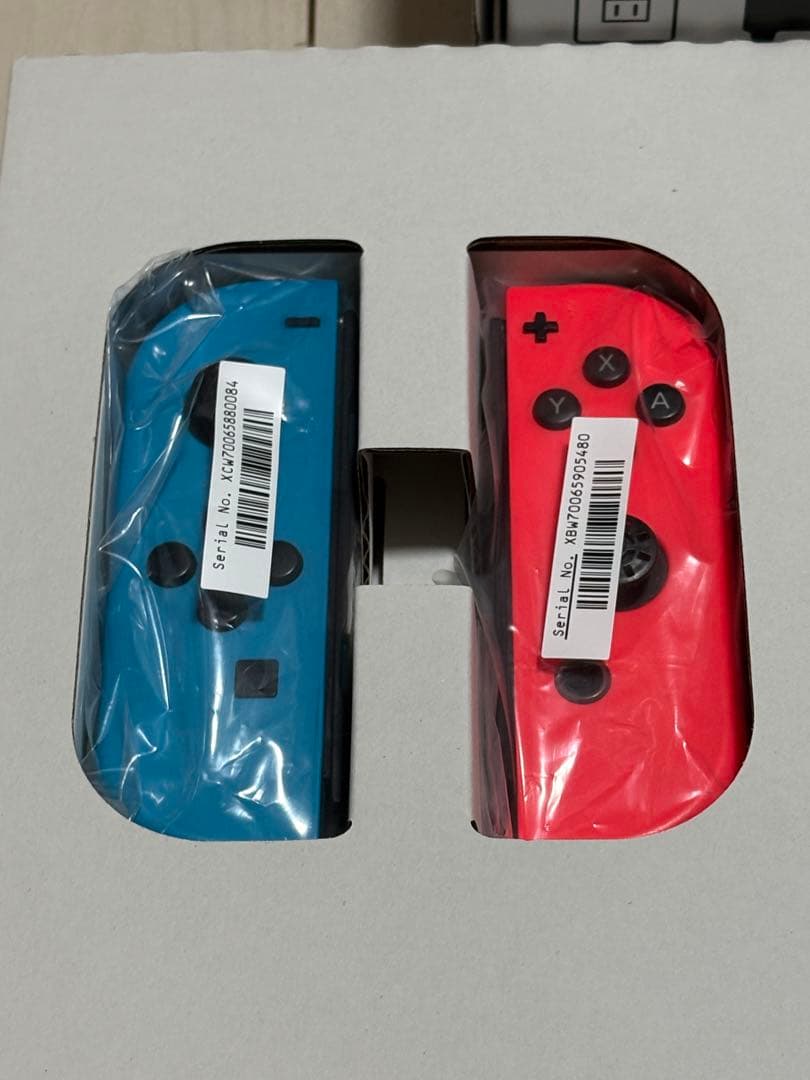Nintendo Switch 本体　ネオンブルー/ネオンレッド