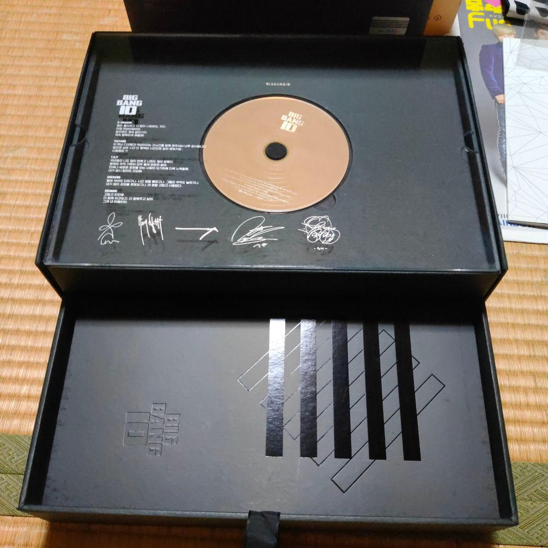 BIGBANG 10 LIMITED EDITION ALIVE CD 写真集他