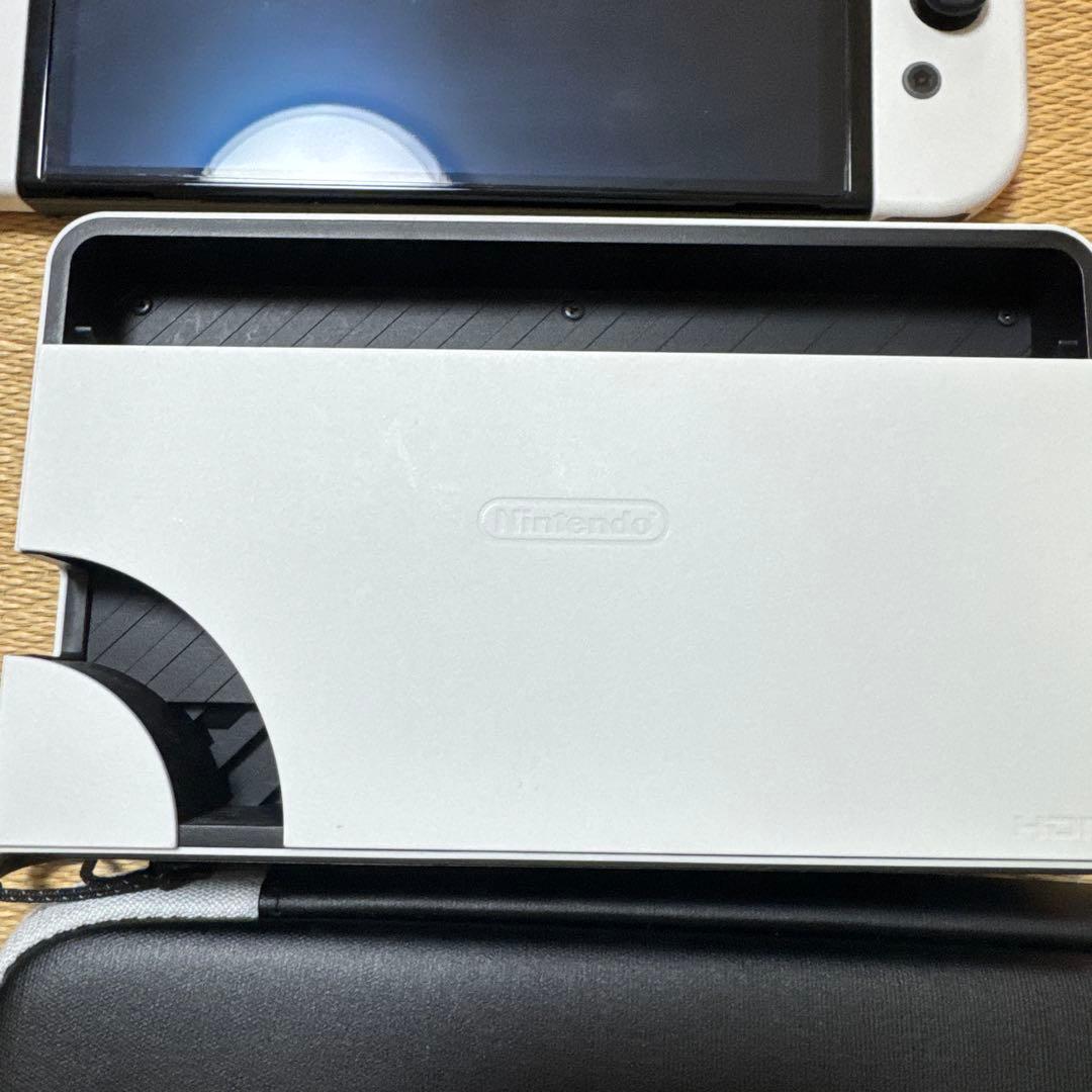 Nintendo Switch有機ELモデル＼コントローラー＼ケース＼ソフト一式
