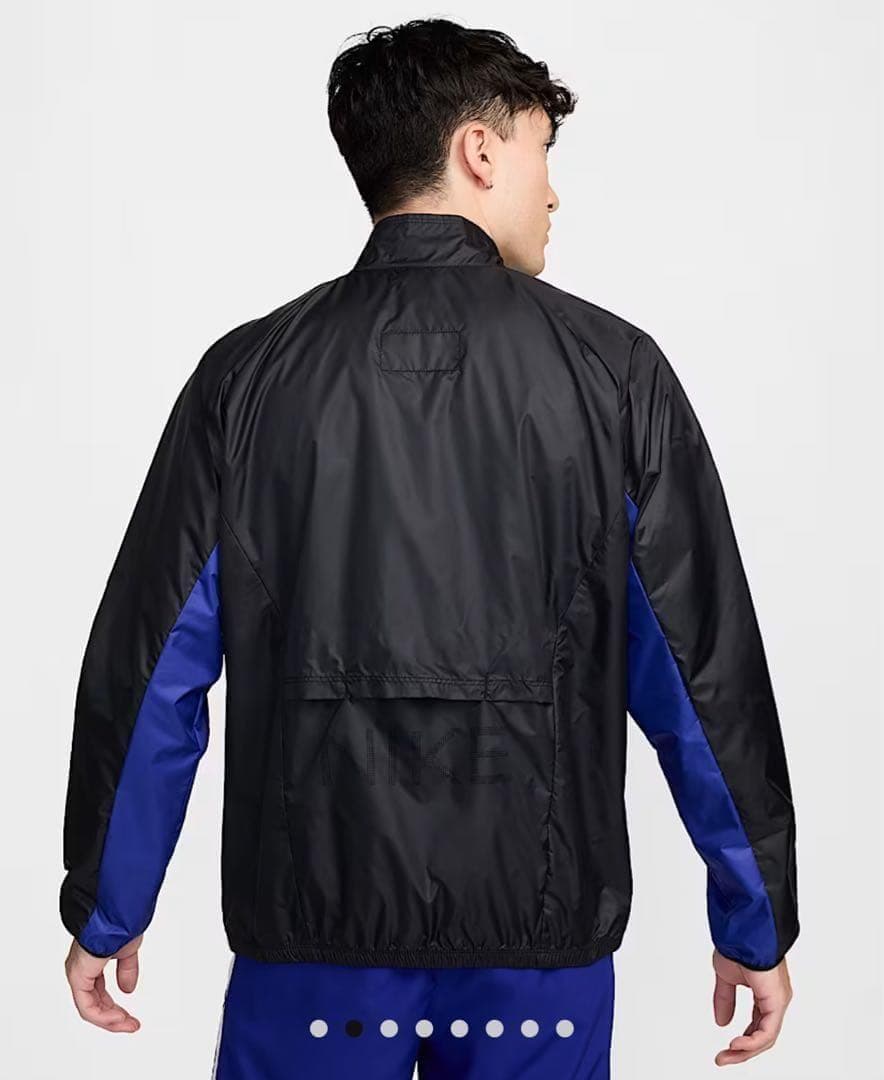 NIKE ランニングジャケット　ウィンドブレーカー　軽量　黒青ブラック　XL新品