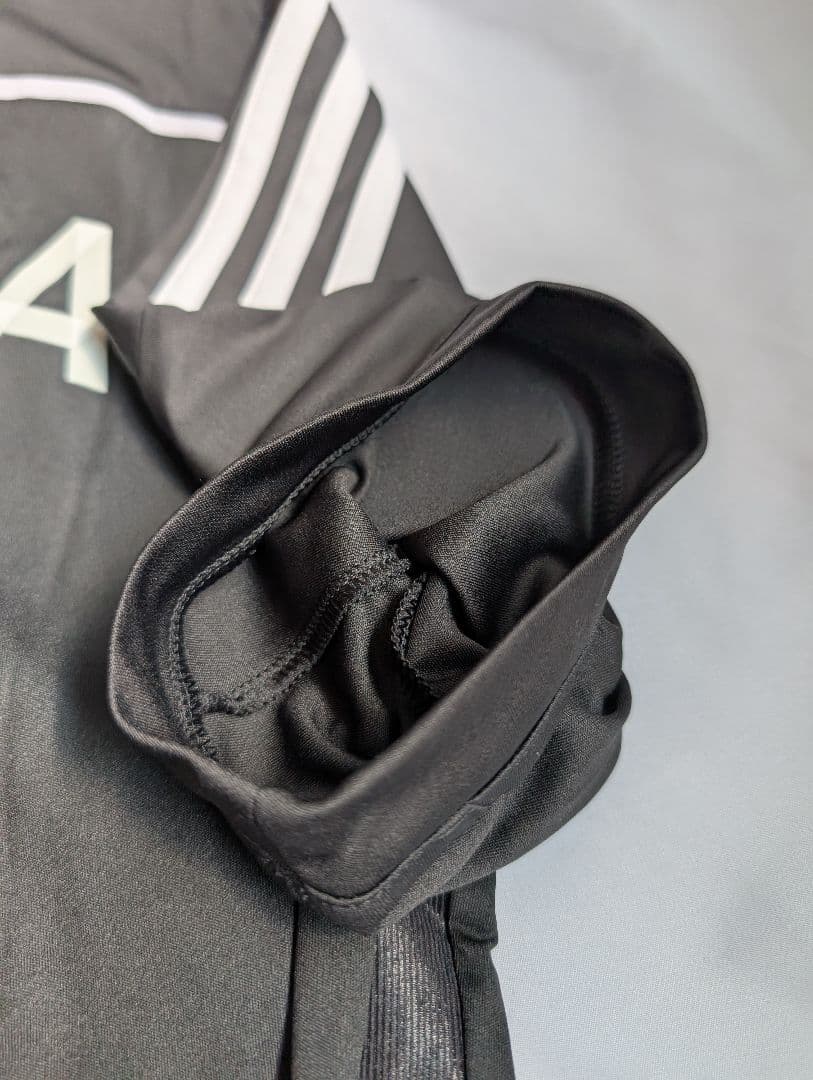 当時物の新品タグ付き！カリム・ベンゼマ/レアル・マドリード /14-15/3rd