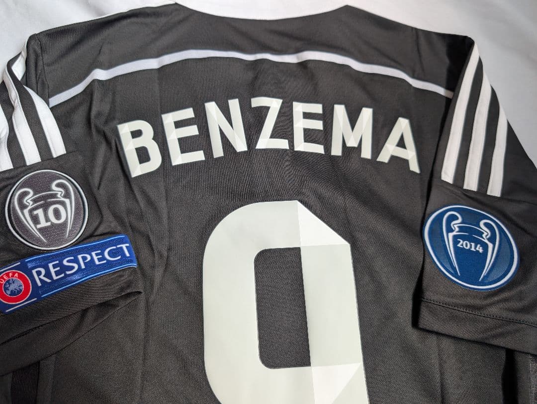 当時物の新品タグ付き！カリム・ベンゼマ/レアル・マドリード /14-15/3rd