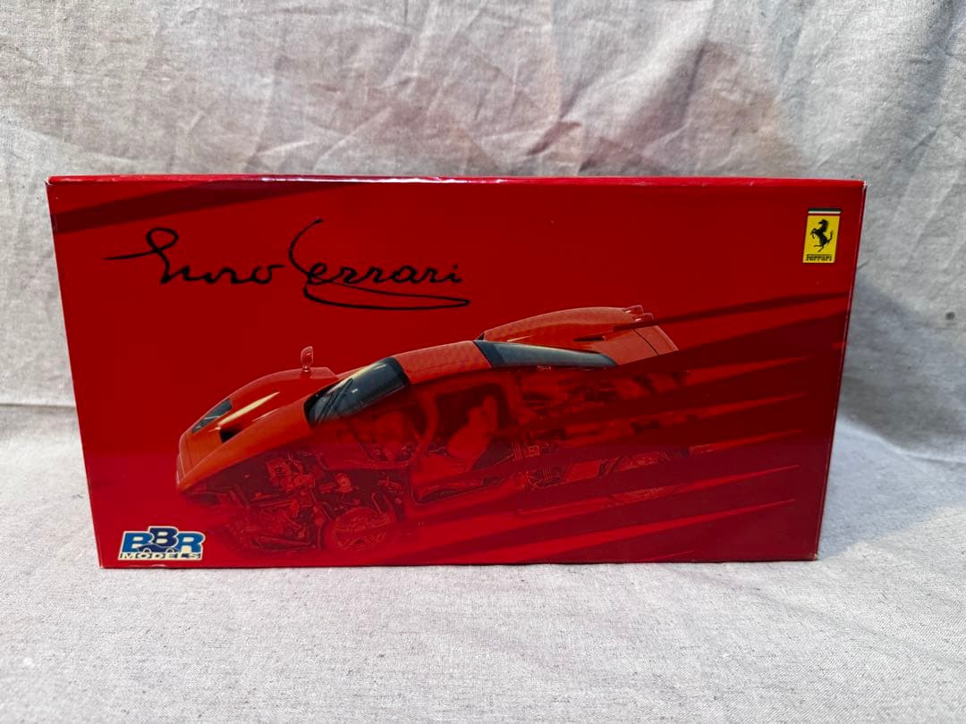 ミニカー Ferrari Enzo 1/18