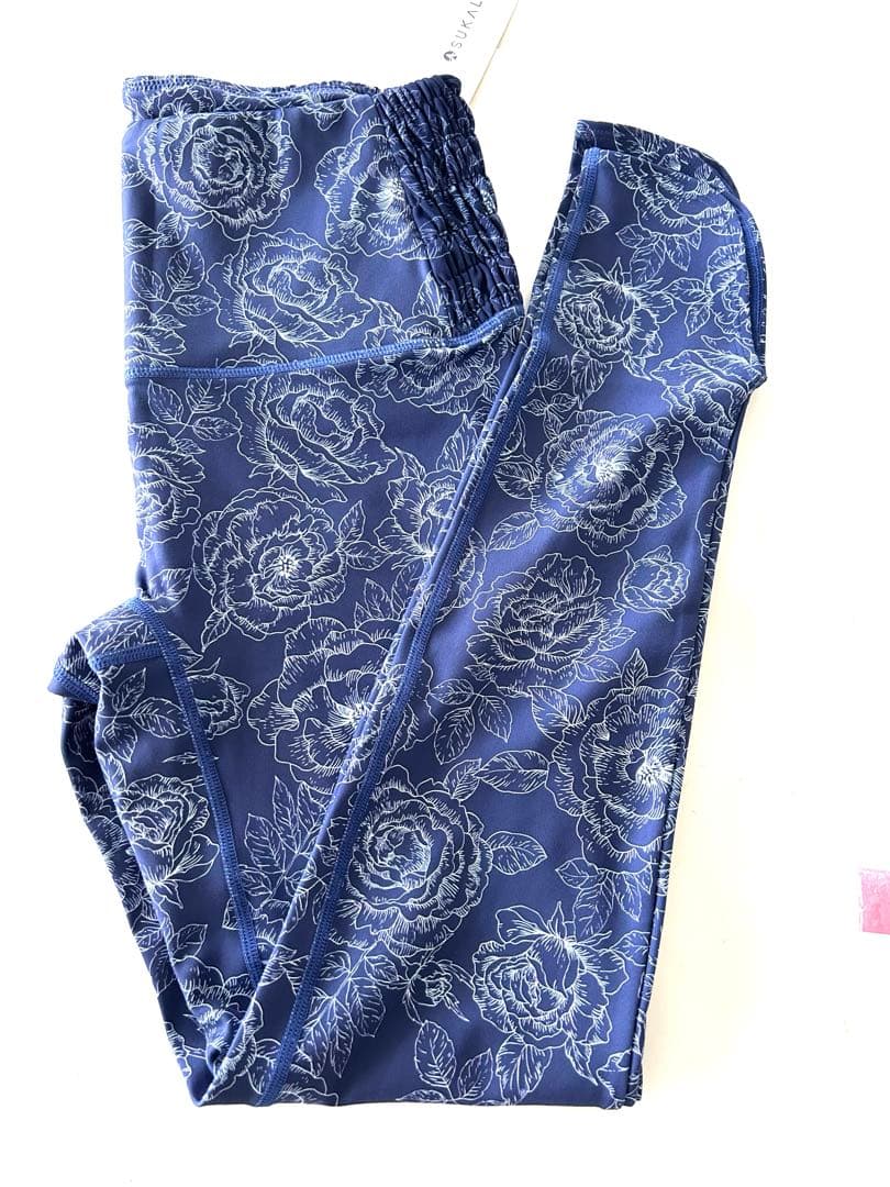 計4点タグ付新品スカーラ上下セット　MブラトップとSレギンス　スカーラ2バック付