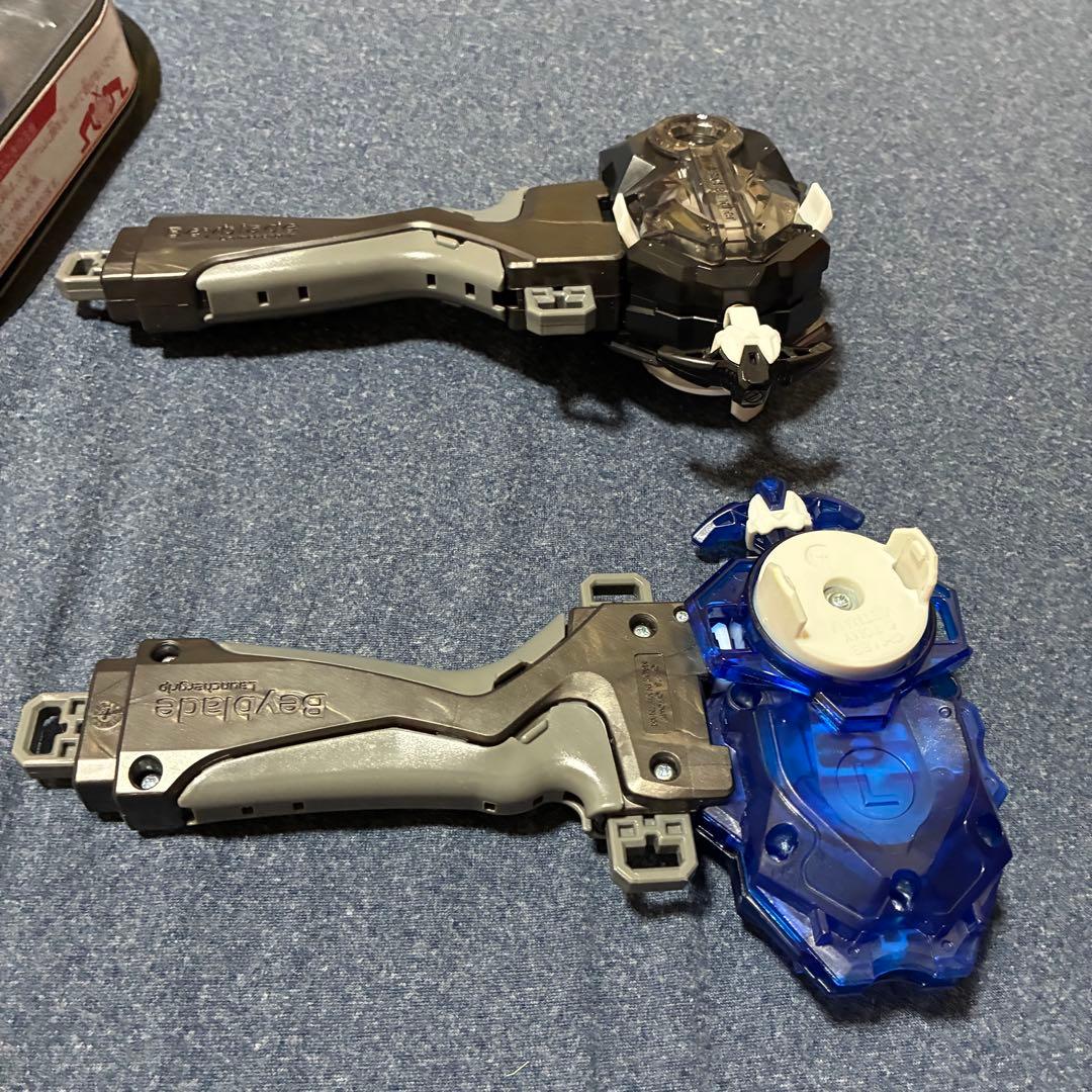 ベイブレードまとめ売り　スタジアム付き　ランチャー4個