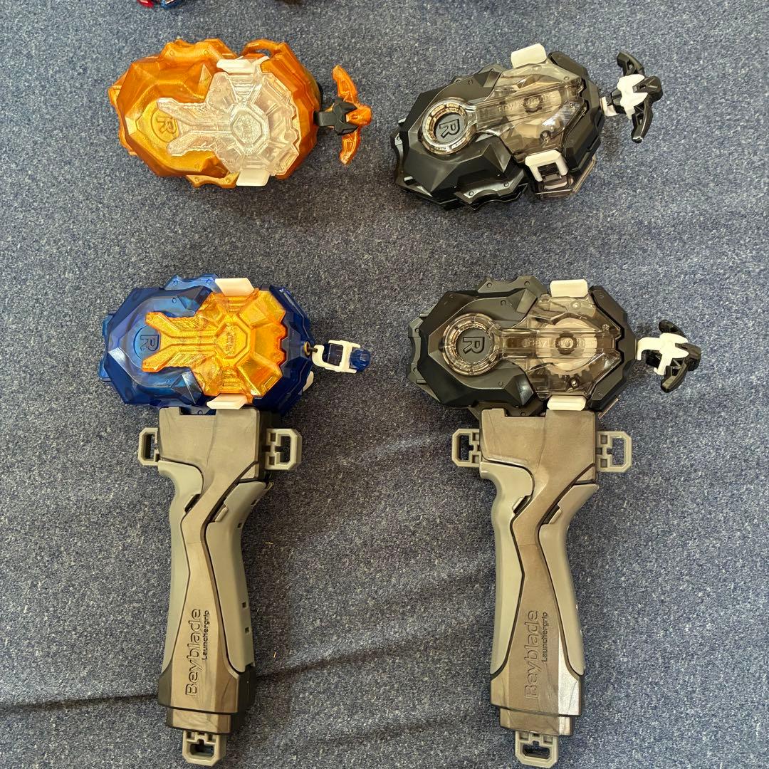ベイブレードまとめ売り　スタジアム付き　ランチャー4個