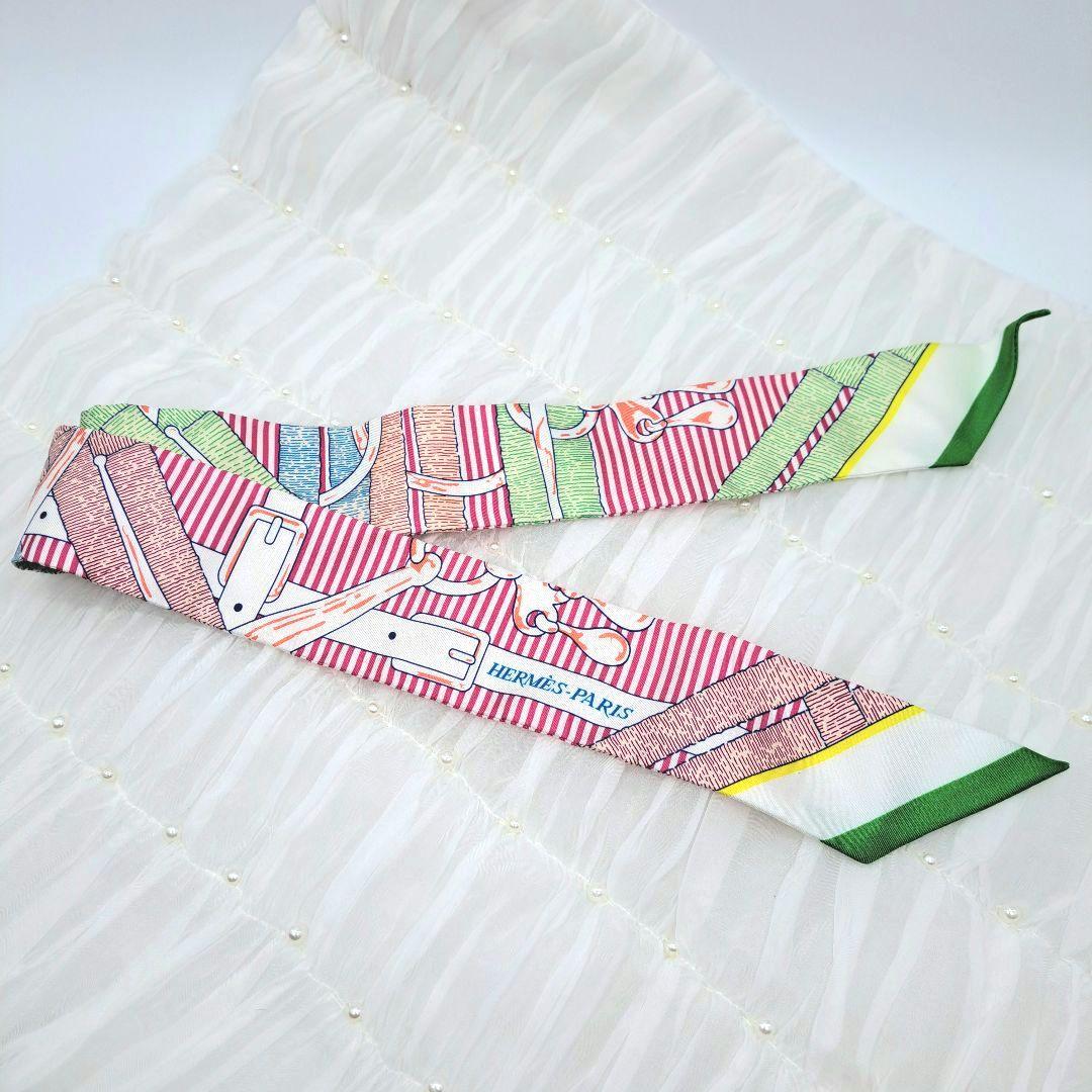 美品　エルメス　ツイリースカーフ　シルク100%　箱付　ピンク×グリーン×黄色