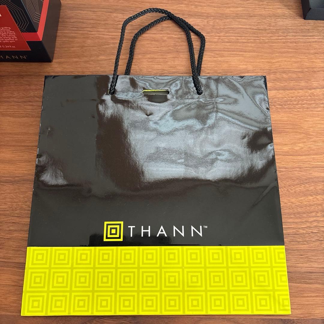 【新品未開封】THANN アロマティックウッド エッセンシャルオイルセット